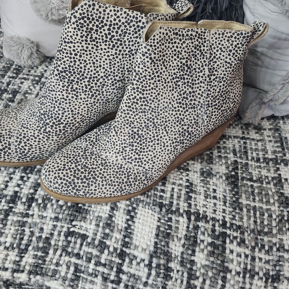 Toms Speckled Ankle Booties in Blue & Cream